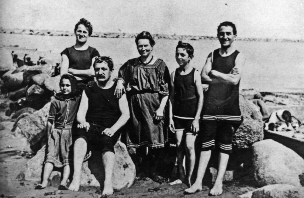 Joseph Marcus, far right, and family on Block Island. /COURTESY | RHODE ISLAND JEWISH HISTORICAL ASSOCIATION